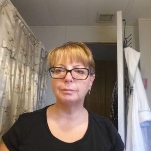 Meet your Posher, Debra